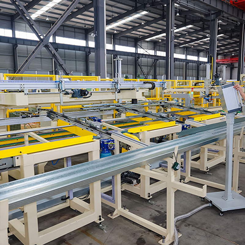 Machine d'emballage automatique de profilés métalliques